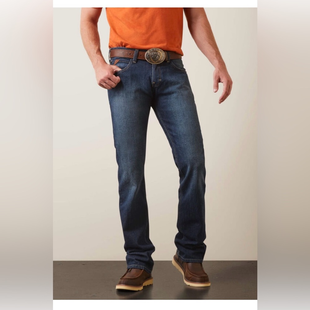 Ariat men’s jeans M7 rockstar size 34/36 NWOT